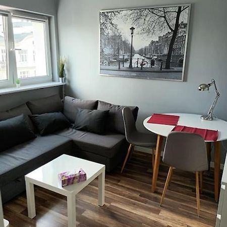 Apartament Zlota 60- ワルシャワ エクステリア 写真